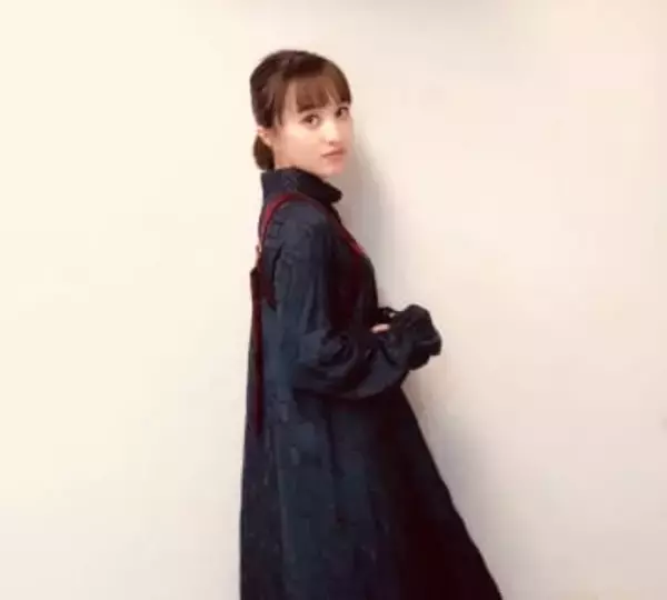 「えええ待って」人気アイドル同士〝15歳差電撃婚〟から2年！腹チラ舌ペロ〝無邪気〟百田夏菜子にファン悶絶「反則」「いやいやいやさすがに」