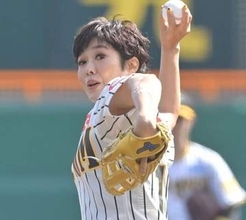 「色々と出て…」57歳・有働由美子を襲った〝身体中パンパン〟真っ赤な発疹ショットに騒然「末長く元気な姿を」