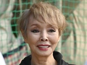 「研ナオコってマジ!?!?」73歳の怪演…〝全身整形〟する未亡人役に脚光「久々に見ました」「整形怖い」「ジーンとしてしまいました」