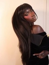 紛争難民の無名大学生からトップモデルへ！アフリカ出身モデル〝圧巻のスタイル〟にSNS騒然「スタイルのエグさよ…」「レベチ」「美が異次元」