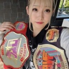 「ゴツゴツしてて変だけど」18歳レスラー稲葉あずさ〝モデルデビュー〟姿に反響「いつもと違いはにかんだ姿」「試合の時とは違う女の子の表情だね」