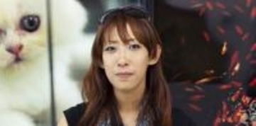 「パパ似と思ってたけどママにそっくり！」蜷川幸雄の娘・蜷川実花〝父と母の秘蔵写真〟公開にファン「奥様を見つめる目がハート！」