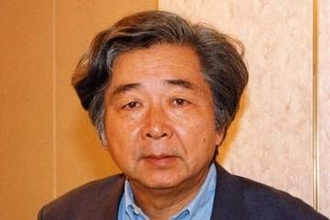 「男はつらいよ」94歳巨匠・山田洋次監督、杖をつきながら大物俳優と2ショットが話題「大御所2人は圧巻でござる」「ほんとに元気でうらやましいくらいオシャレ」