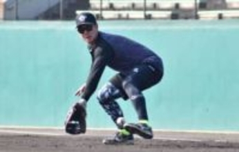 〝捕手合宿〟も単独で一塁練習　ソフトバンク石塚綜一郎「僕の場合は打たなきゃいけない」　打撃特化型でレギュラー奪取へ