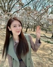 「国宝級の品」フリーアナ上野愛奈〝密着ニット〟姿に「女神様」「一足早く春が来ました」の声