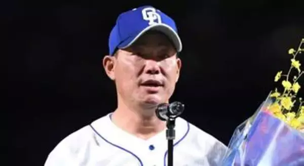 「ちょいちょい〜」福留孝介さん〝雰囲気一変〟金髪ふわふわ姿にファン騒然「俺たちが想像する福留...」「現役時代とは別人」「誰か分からない…」