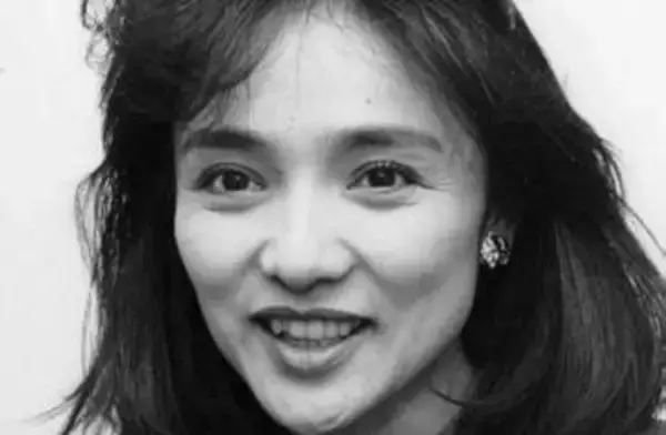 「びっくり!!」「ご活躍凄い」息子は国際的俳優！さらに画家娘も…水沢アキ〝激レア親子3ショット〟に「目元がそっくり」「モテモテでしょうね～」