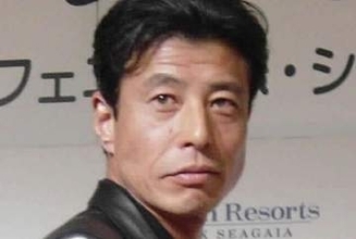 「21世紀の石原裕次郎を探せ!」でデビューから26年、舘ひろしと2ショットの47歳俳優の近影に「石原軍団の絆よ永遠に…」「素敵な写真、お二人とも…」の声
