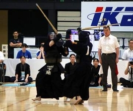 【玉竜旗高校剣道大会】女子ベスト4出そろう　連覇狙う八代白百合学園は中堅が逆転5人抜き　大社は島根県勢初の4強入り