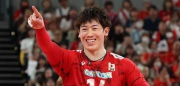 「なんだこの等身」バレー石川祐希〝別人級〟モデル姿「これは反則すぎますよ」「やっぱ身長高いからなんでも似合う」