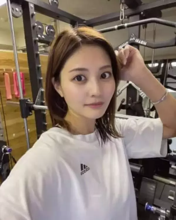 〝新世代のくびれ女王〟30歳林ゆめ〝攻めたグラビア〟に「ヤバいっす」「大胆でドキドキ」と反響続々