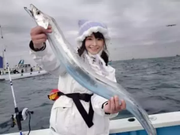 「釣り焼け？」「黒いのも素敵」ウルトラマン女優、百川晴香〝こんがり日焼け見せ〟ショットに「夏さきどり!」「このコントラストが良い」の声