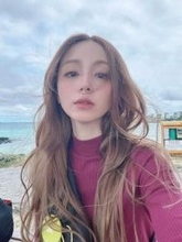 「父が亡くなって12年」38歳平野綾の秘蔵ショットに大反響「心にグッときました」「まるでドラマのワンシーン」