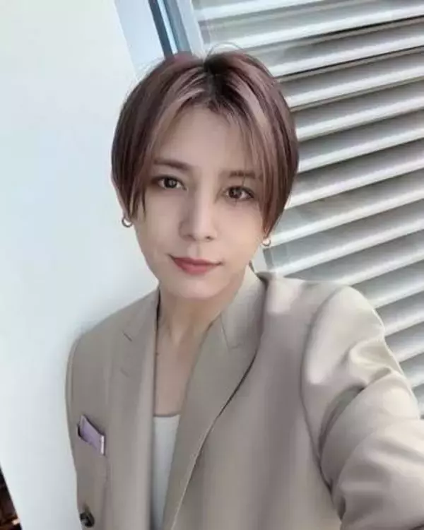 「ねぇまって⁉」「誰!?ってなった…」〝激変〟Hey!Say!JUMP山田涼介に騒然「こんなに変わるとは」新ドラマビジュアルに反響「新鮮で素敵」