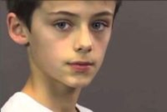 12歳で〝世界一のイケメン〟と称されたモデル⇒10年後衝撃の〝青年姿〟に「まじかよ」「不安よぎったけど…」反響続々