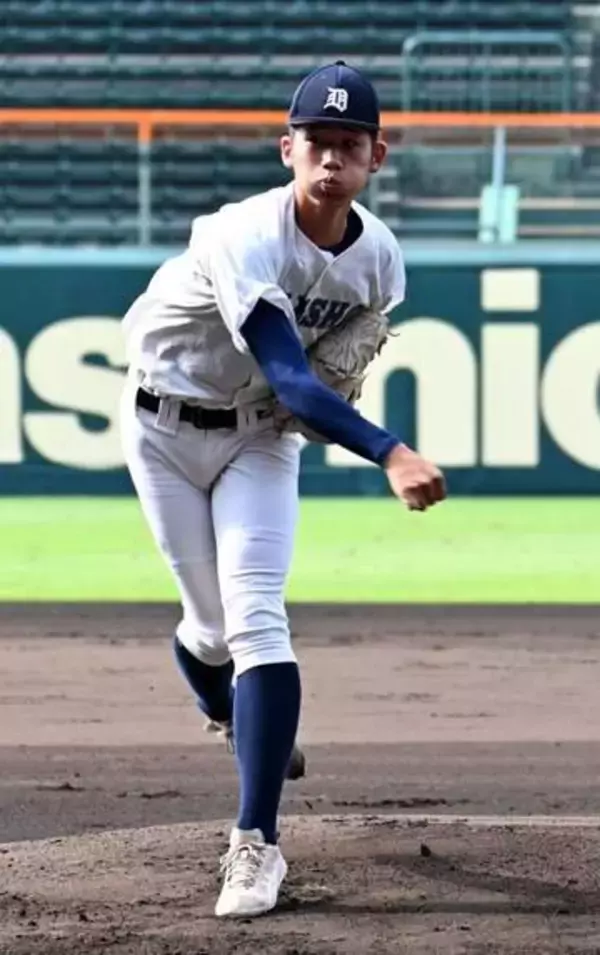 「少しふわふわした感じになりましたが…」　大分商の最速152キロ右腕、初甲子園での投球に手応え【甲子園練習】