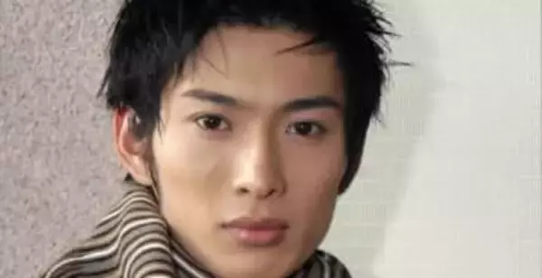 〝入浴2ショット〟ライバルと24年ぶり共演、仮面ライダー俳優・松田悟志の最新ショットに「ムネアツな組み合わせ」「漫才コンビみたい」の声