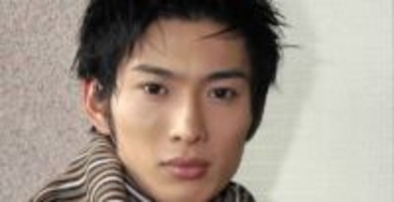 〝入浴2ショット〟ライバルと24年ぶり共演、仮面ライダー俳優・松田悟志の最新ショットに「ムネアツな組み合わせ」「漫才コンビみたい」の声