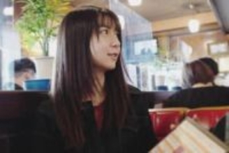 「顔が変わらなさすぎる!」26歳になった上白石萌歌〝幼少期〟写真公開に「面影ありありー!!」「チビ萌歌！」「小さい頃から笑い目!」