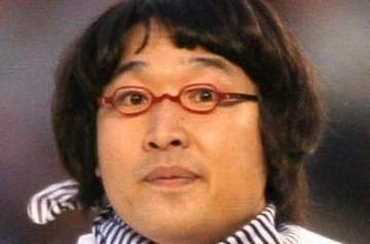 「メガネ外すと本当誰…」蒼井優と電撃婚から7年…〝鹿児島帰省〟山里亮太に「あれ？めがね」「別人じゃ」「怖えぇよ」