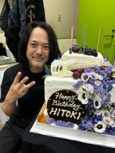 「手術してきたー」黒夢メンバー〝痛々しい術後姿〟に励ましの声「元気な姿を早く見たいです」「さらに素敵な未来が広がりますように」