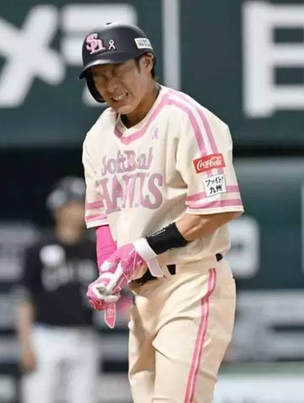 ソフトバンク柳田悠岐にまたもアクシデント　右膝付近に死球で途中交代　1日にも死球で骨挫傷の診断受けていたばかり