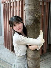 「気まずいから先に言うんだけど…」〝悲劇告白〟アイドル小野寺梓に反響続々「めちゃ染み込んどるやん」「よりによって」