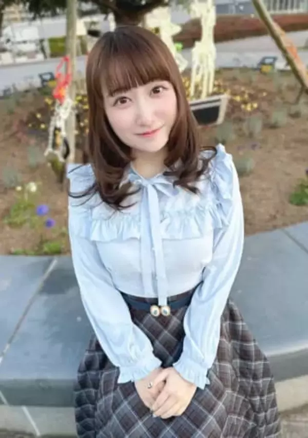 「姫とお城やん」11歳で国際コンクール最高位受賞の声優・高尾奏音〝ミラノ思い出ショット〟披露に反響「プリンセスすぎる」「ほんと逸材だよね」