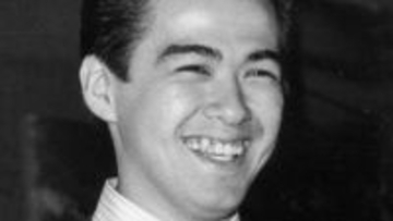 「なんか、、泣けます」少年隊・植草克秀、10歳下「頼もしい後輩」と密着近影