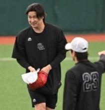 ベンチ殴打で左手骨折から25日…　ソフトバンクが「守護神」杉山一樹を出場選手登録　ドラ3右腕の鈴木豪太も