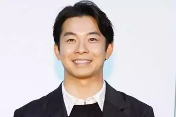 「めっちゃ今更だが…ここが親子なのかー！」〝豊臣兄弟!〟再集結ショット、仲野太賀の親子ショットが話題「ええええっ!?スゴい!!」「親子で兄弟で…?」「転生した???」