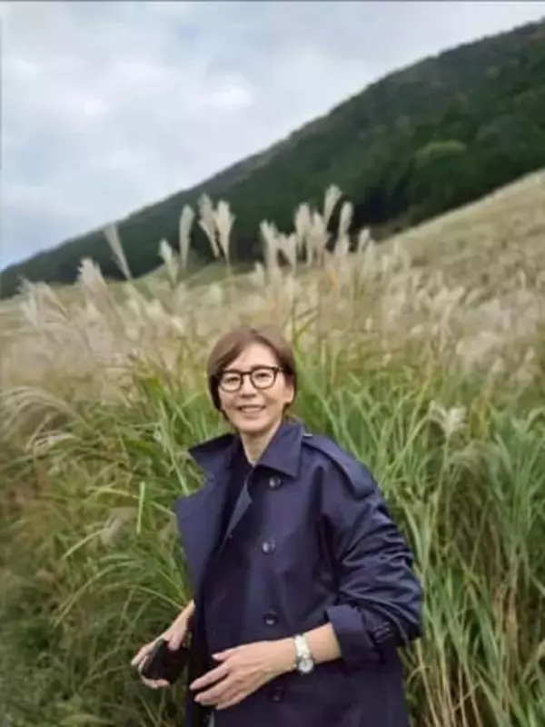 「ただただもらい泣き…」亡き父の手帳の中に...陣内貴美子〝親子感動秘話〟投稿に「愛で満ち溢れていますね」「お父様の震える背中…目に浮かぶようです」