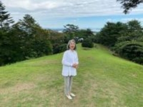 「白髪良いですね」フジ退社から28年…〝激変〟ヘアの57歳近藤サトに反響「大人の魅力」「渋い」「才色兼備ですね」