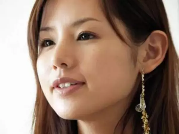 「妖精みたい」〝透け透け〟ワンピで屋久島降臨…47歳小西真奈美、近影が話題「色っぽい」「透明感ある」「いつまでも変わらない」