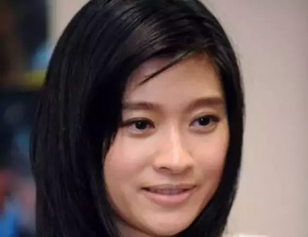 「ニヤニヤが止まりません」篠原涼子、演出家と〝見つめ合いショット〟に「やっぱり圧倒的な存在感」