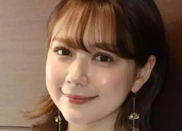 「なんか出てる?」〝白ぴたトップス〟村重杏奈にSNS騒然！「なんか滲み出てる気が…」「これで街中は歩けません」