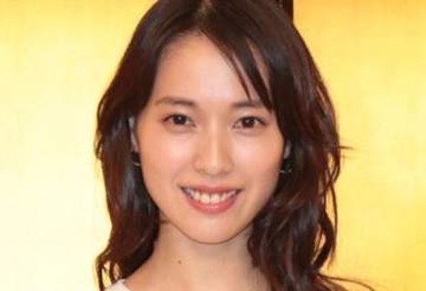 「箸の持ち方、気になる」戸田恵梨香〝食事シーン〟に違和感の声も…「食べづらくない？」「私もなってしまう」「問題ない」反応様々
