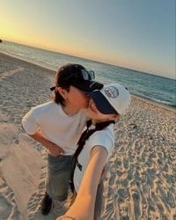 「まじか」スイス、薔薇、湖畔で〝プロポーズ〟成功ショットのインフルエンサーに脚光「憧れの美男美女カップル」「この2人大好き」