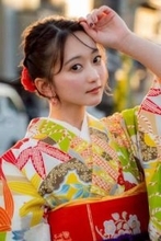 「お風呂まで一緒なんて…」フォロワー数110万人超の人気歌手〝愛猫と混浴〟ショットに「猫になりたい」「どれだけ相思相愛なんですか」