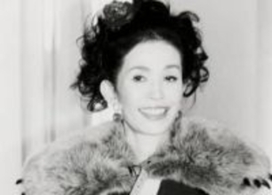 最愛夫との死別から11年…うつみ宮土理〝83歳ハツラツ〟姿に「戦時中生まれなんだよな…」「お若い」「すごい健康で元気」の声