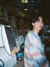 「じゃあ、あんたが...」〝ミナトくん〟が激変！丸刈り眼鏡姿での登場にネット騒然！「わっ、、」「分かんなかった」「全然違う」「潔い」