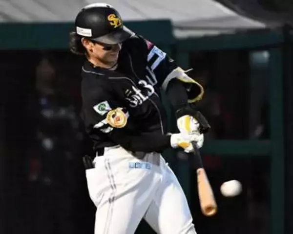 打球速度183キロ　ソフトバンク正木智也、衝撃の弾丸ライナー先制2ラン　　楽天・早川隆久の真っすぐをホームランゾーンへ