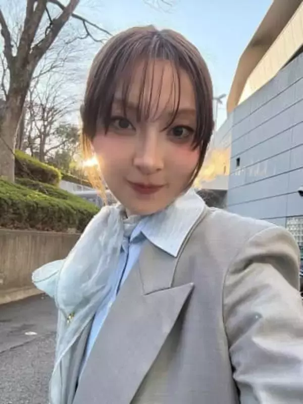 「期待を裏切らない笑」　家入レオ、フィルムカメラに憧れ…スナップ写真に「芸術的です」「才能を…感じる…」の声