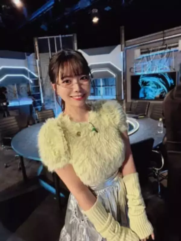 人気グラドルの裏側…東雲うみ〝ガチ筋トレ〟公開に「努力あってこそのこのボディ」「下半身メインですね」