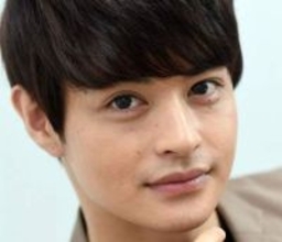 「似てると思ったら…」兄妹ともに〝電撃同僚婚〟で話題！瀬戸康史〝実妹〟女優との2ショットに「瀬戸きょうだい」「ずっと嬉しそう」「眩しい」の声