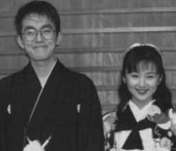 結婚から29年...羽生善治九段〝おちゃめな姿〟を妻が公開！貴重な家族とのプライベートショットに「国宝が...」「先生、おかわわわ♡」反響続々