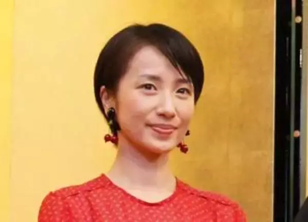 「何があった」「何故???」〝衝撃の獄中ショット〟元宝塚・映美くらら、ドラマ受刑者役に反響続々