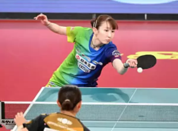 V4目指す早田ひな、8大会連続のベスト4入り　屈指のカットマン佐藤瞳に今大会初のストレート勝ち【卓球全日本選手権】
