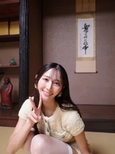 「まさに国宝級のスタイル」斎藤恭代〝真っ赤なビキニショット〟に「芸術の域」