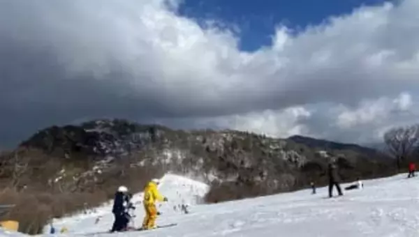 「こんなの初めて見た」スキー場に〝大量のゴミ〟マナー崩壊の現状に「もう性善説は無く通用しない」「ここまで治安悪くなっているのか」の声